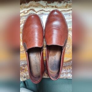 COLE HAAN Brown split toe leather loafer, size 71/2